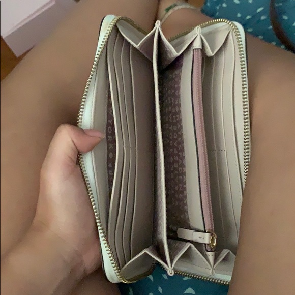 Kate Spade Wallet - Picture 3 of 4